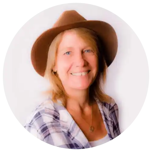 Sue Lamond equine therapist trainer